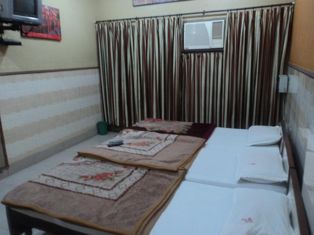 Hotel Jyoti Bénarès Extérieur photo