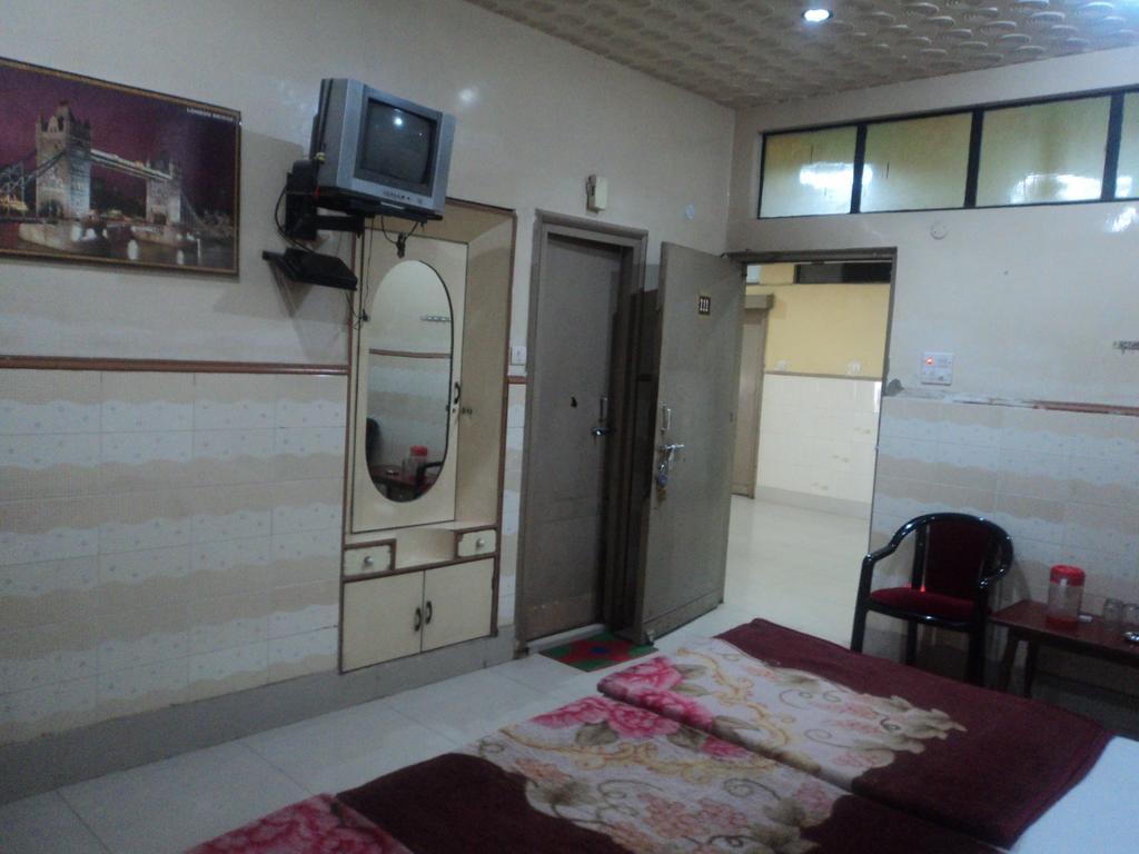 Hotel Jyoti Bénarès Extérieur photo